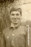 Старое фото советского солдата в разрешении 2360 на 3540 пикселей