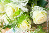 Свадебное фото букета белых роз